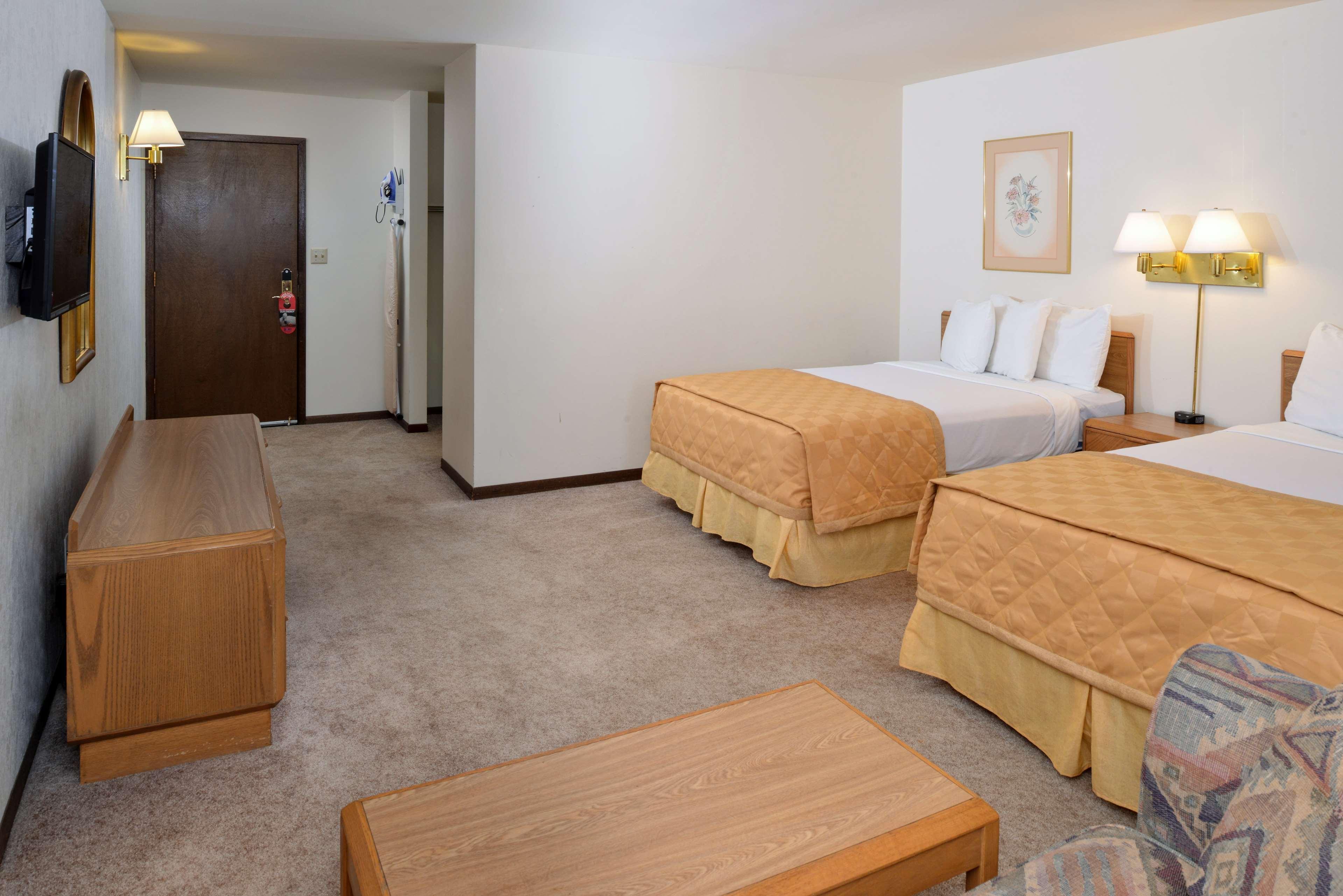 America'S Best Value Inn La Crosse Exterior photo