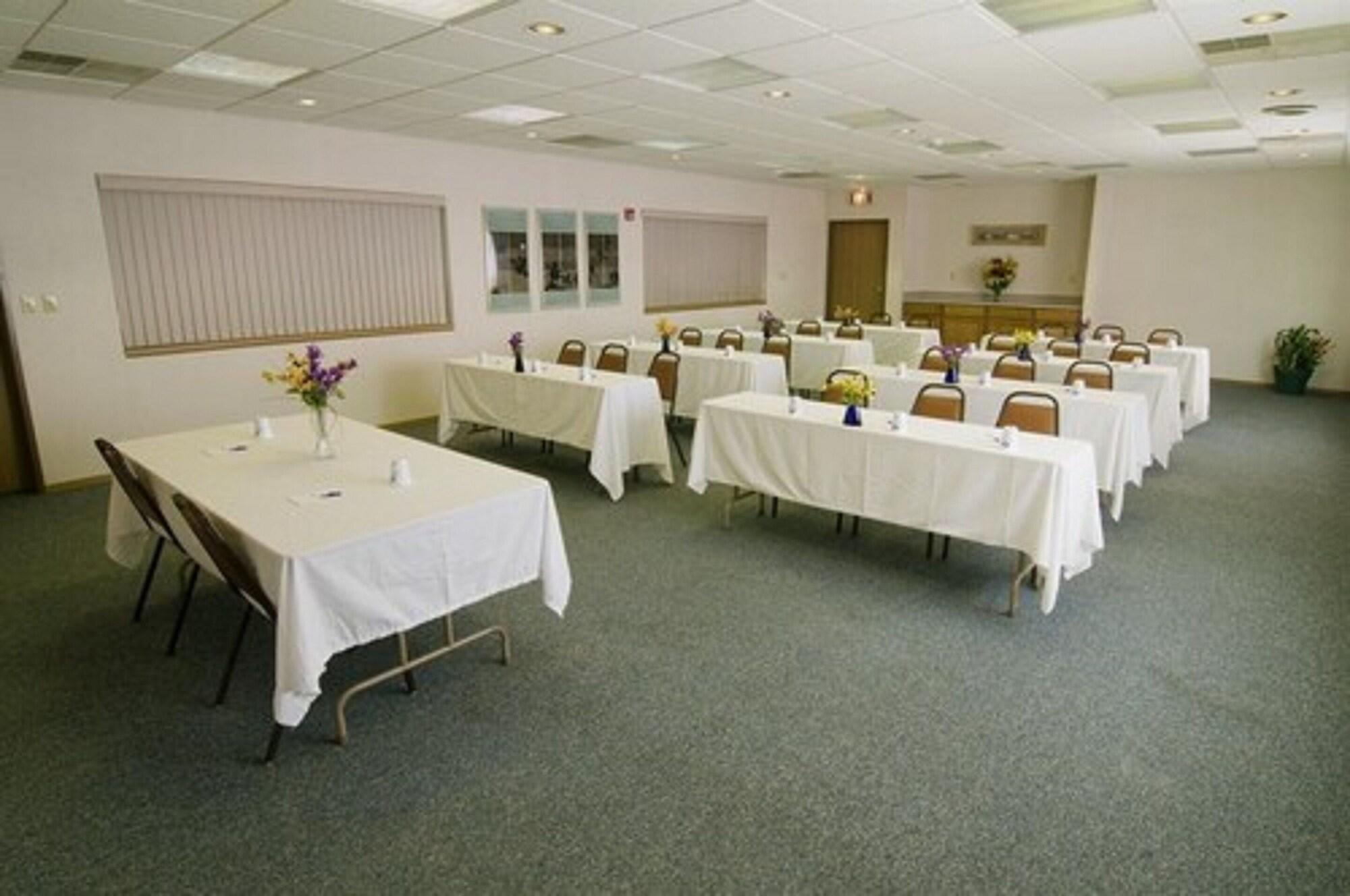 America'S Best Value Inn La Crosse Exterior photo