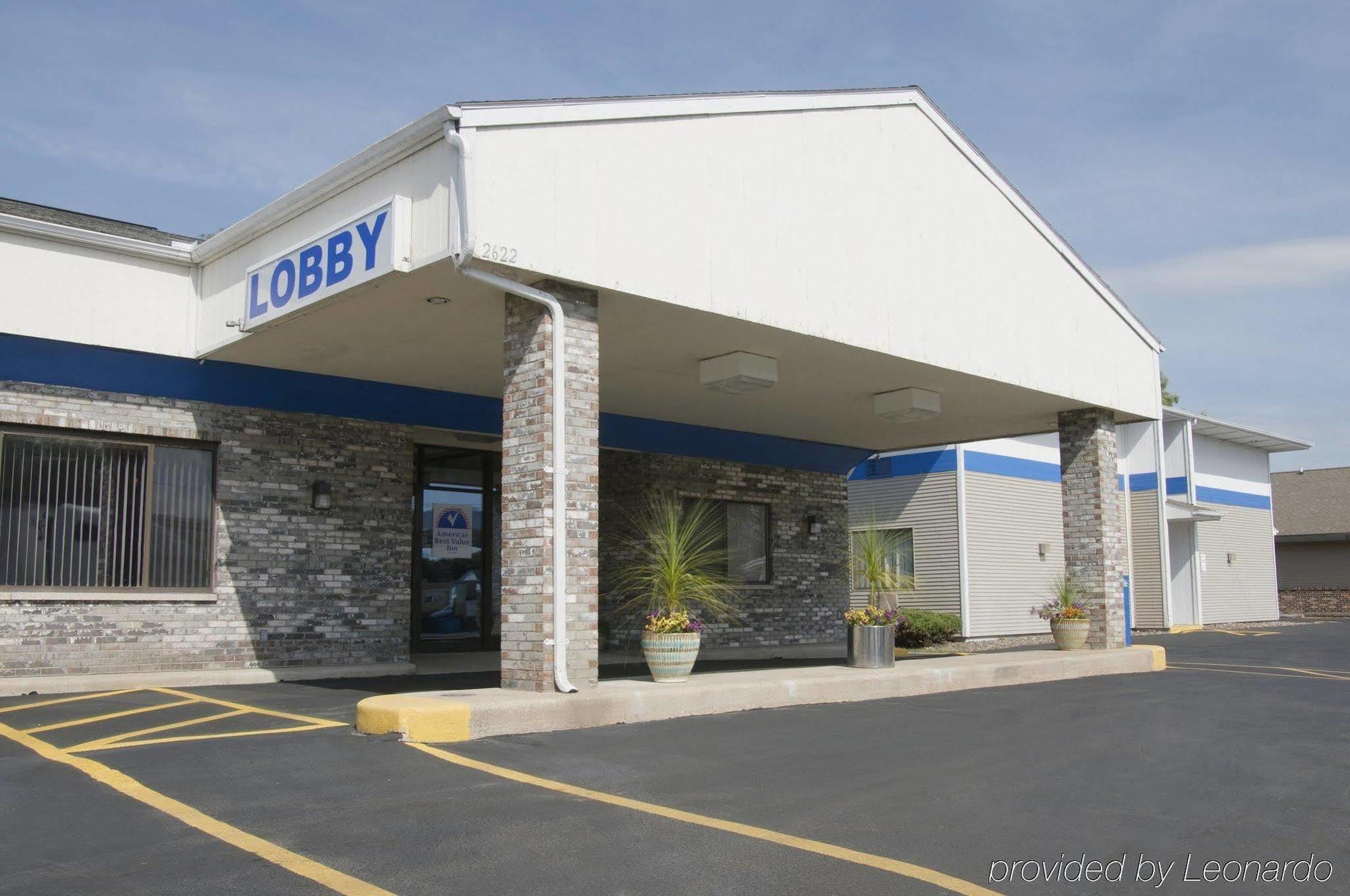 America'S Best Value Inn La Crosse Exterior photo